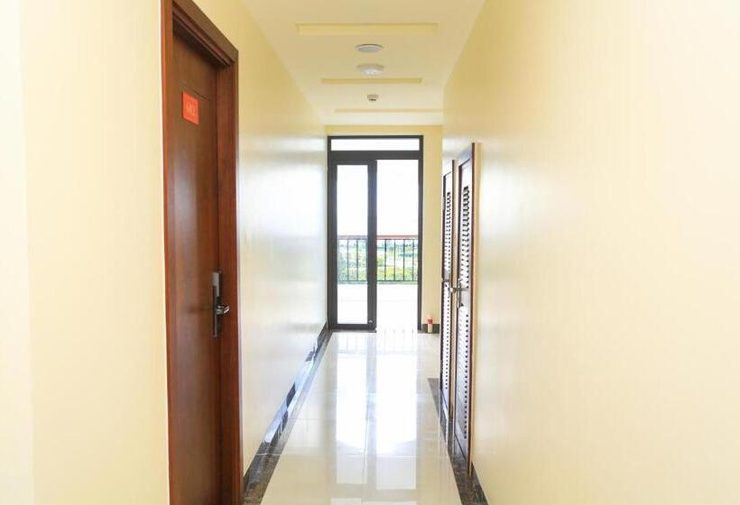 سوییت با چشم‌انداز دریا, Hacom Galaxy