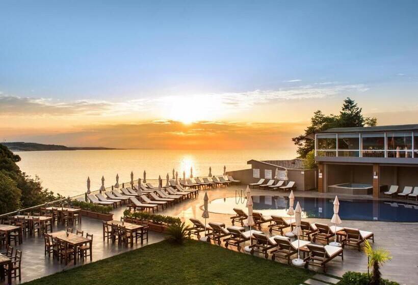 חדר משפחתי דלוקס, Kilya