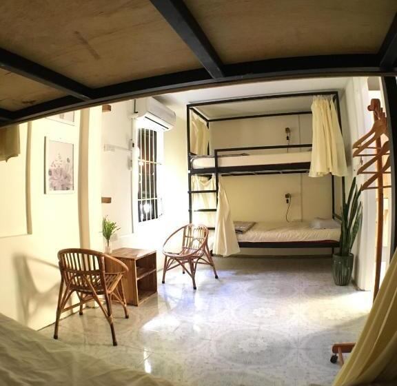 اتاق کلاسیک چهارنفره, Le Robinet Homestay