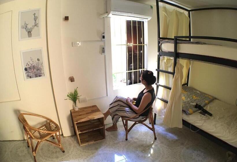 اتاق کلاسیک چهارنفره, Le Robinet Homestay