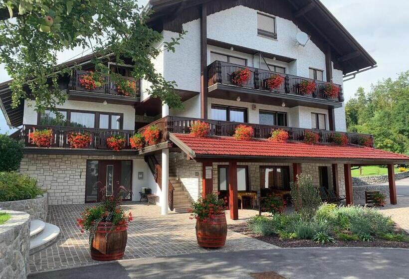 آپارتمان 1 خوابه همکف, žigon Bed & Breakfast