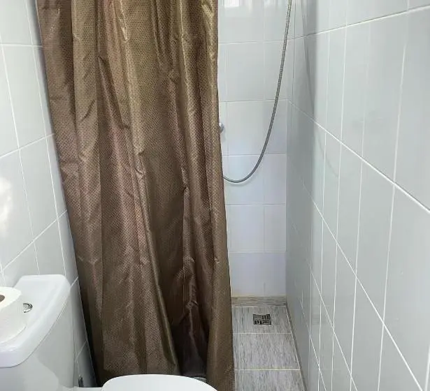 اتاق اکونومی, Zaton Guesthouse