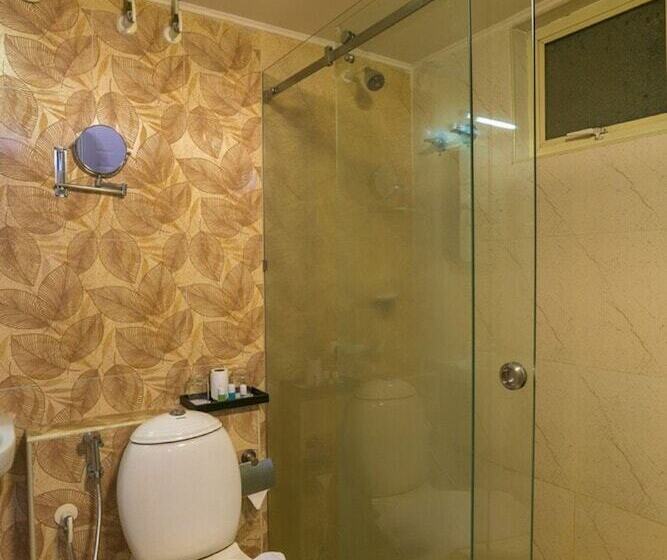 Номер Superior Вид на Сад, Aaha Airport