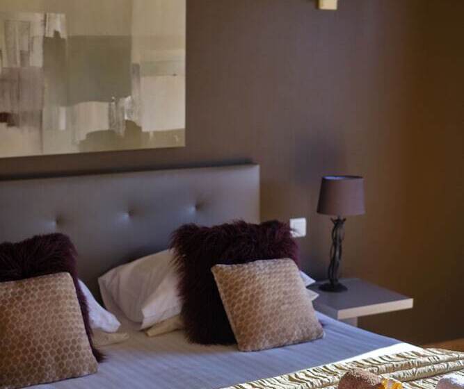 스탠다드 룸 산 전망, La Petite Cour Verte