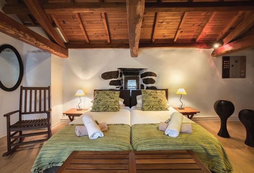 스탠다드 룸 산 전망, La Petite Cour Verte