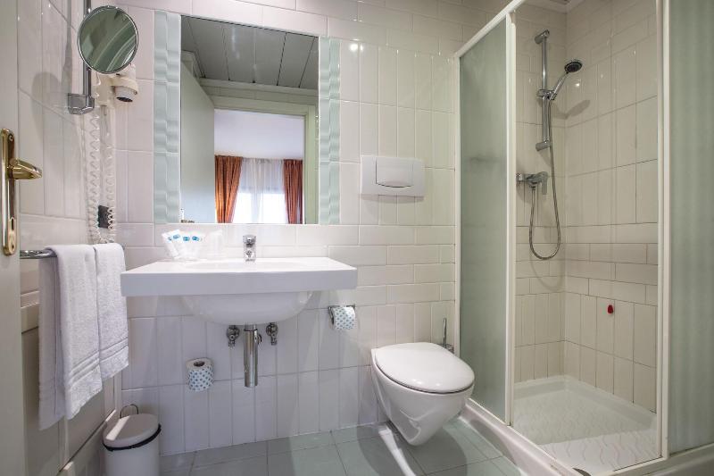 Номер Стандарт Трехместный, Ariston