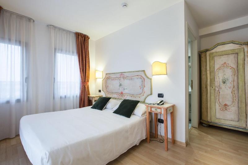 Номер Стандарт Индивидуальный, Ariston