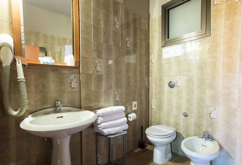 Номер Стандарт, Ariston