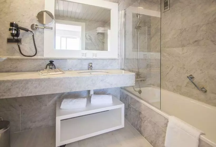 Superior Room with Terrace, Catalonia del Mar - Adults Only
