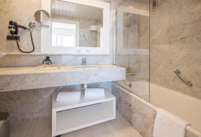 Номер Superior Вид на Море, Catalonia del Mar - Adults Only