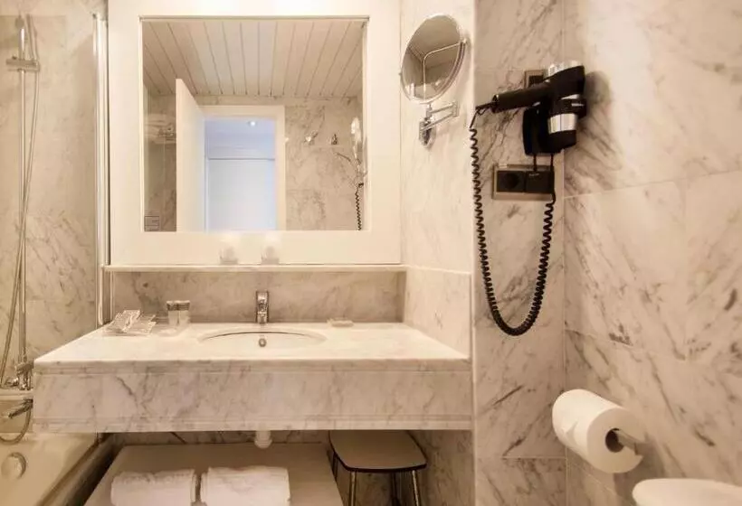 اتاق استاندارد با چشمانداز استخر, Catalonia del Mar - Adults Only