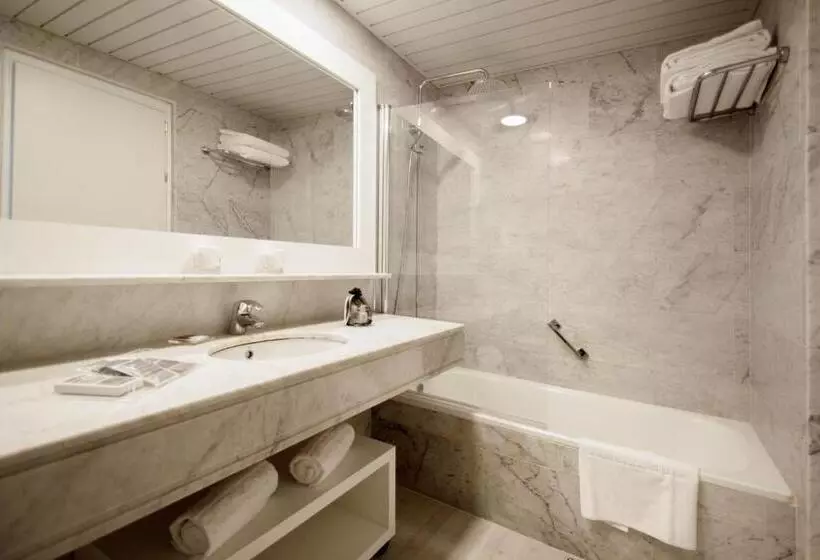 سوییت جونیور, Catalonia del Mar - Adults Only