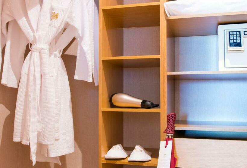 سوییت, Dom Pedro Lisboa