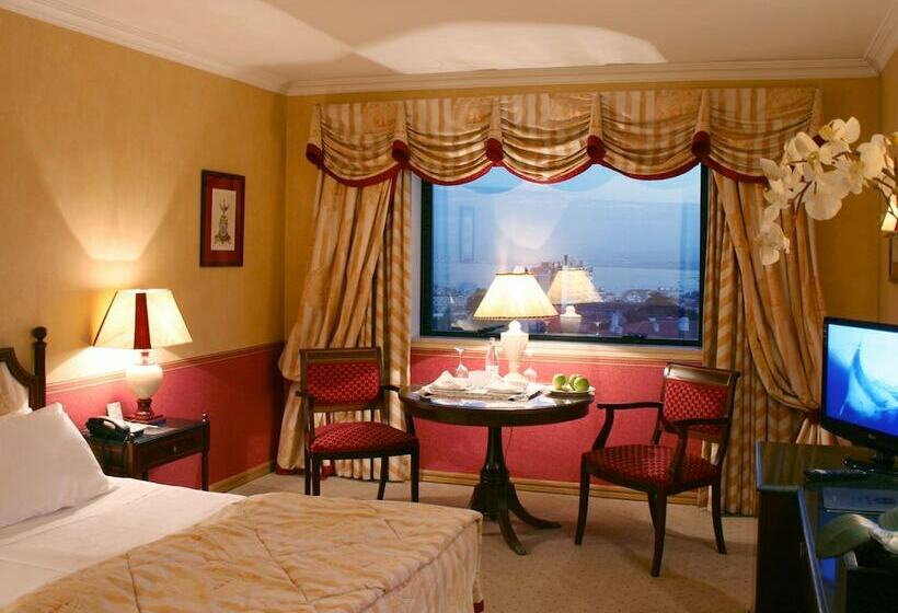 اتاق کلاسیک, Dom Pedro Lisboa