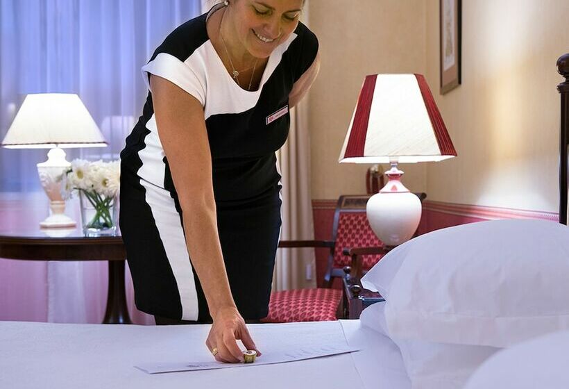 اتاق کلاسیک, Dom Pedro Lisboa