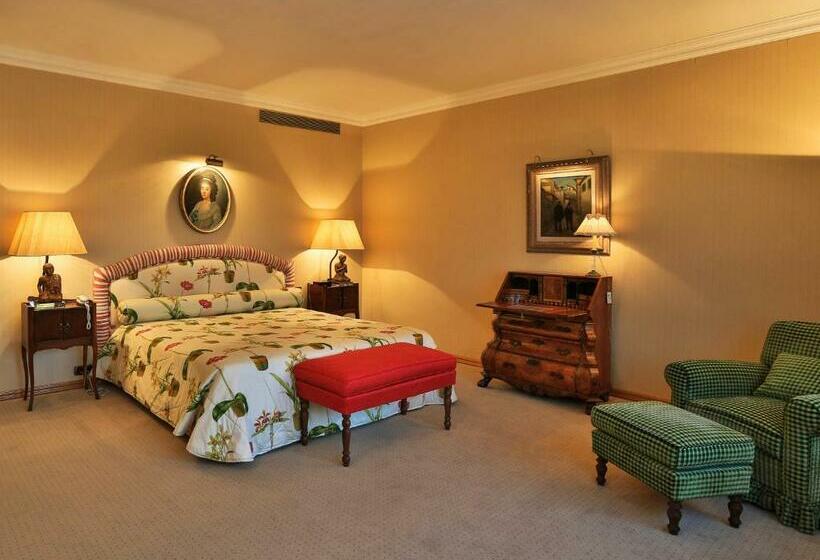 سوئیت پنت هاوس, Dom Pedro Lisboa