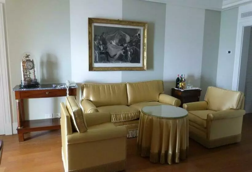 Sviitti Merinäkymä, Excelsior Palace Portofino Coast
