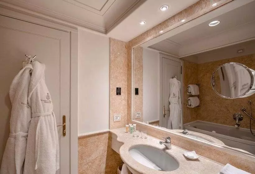 Classic-huone, Excelsior Palace Portofino Coast