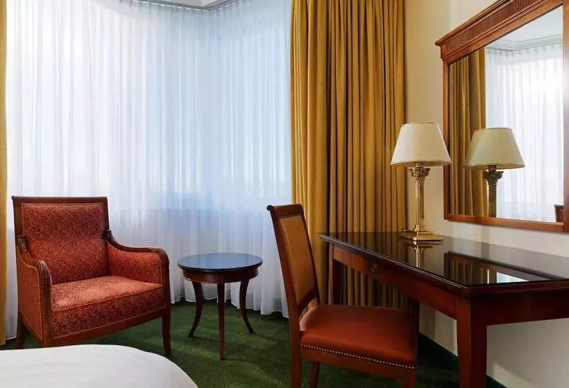 バルコニー付きスタンダードルーム, Heidelberg Marriott