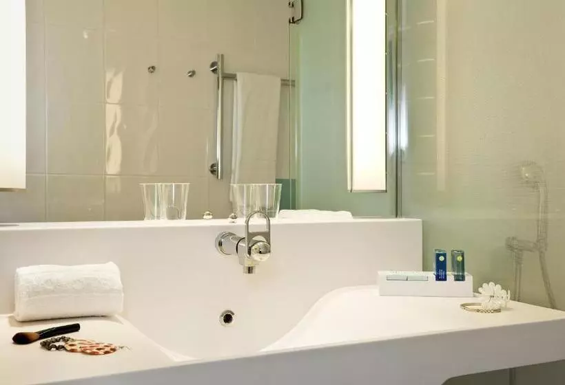 اتاق استاندارد, Ibis Styles Toulon La Seynesurmer