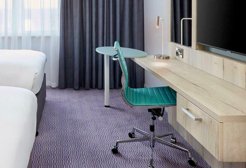 Семейный Номер, Leonardo London Croydon