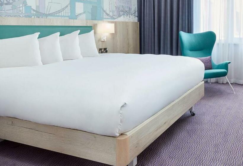 Номер Executive Кровать Кинг, Leonardo London Croydon