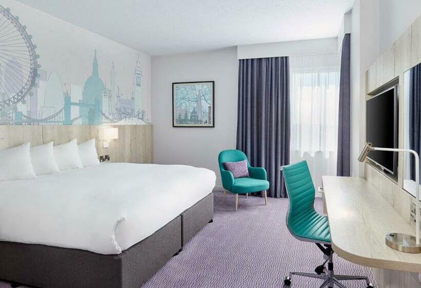 Номер Superior Кровать Кинг, Leonardo London Croydon