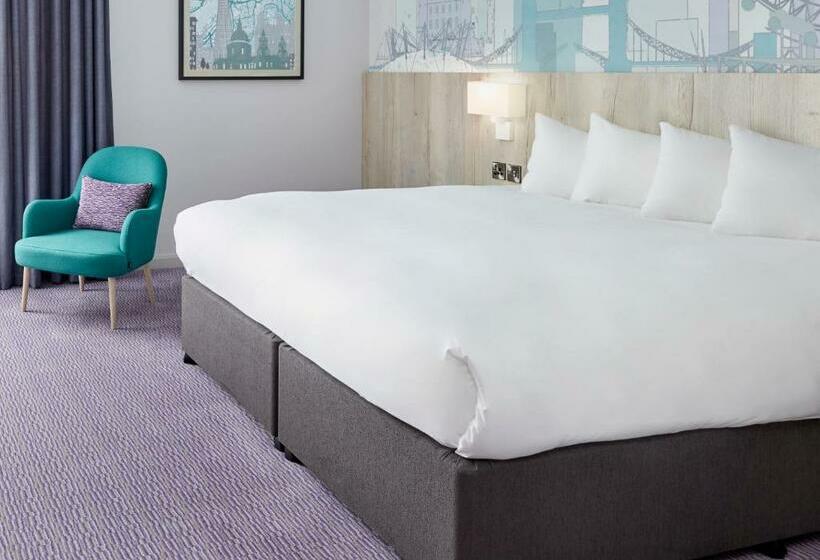 Номер Superior Кровать Кинг, Leonardo London Croydon