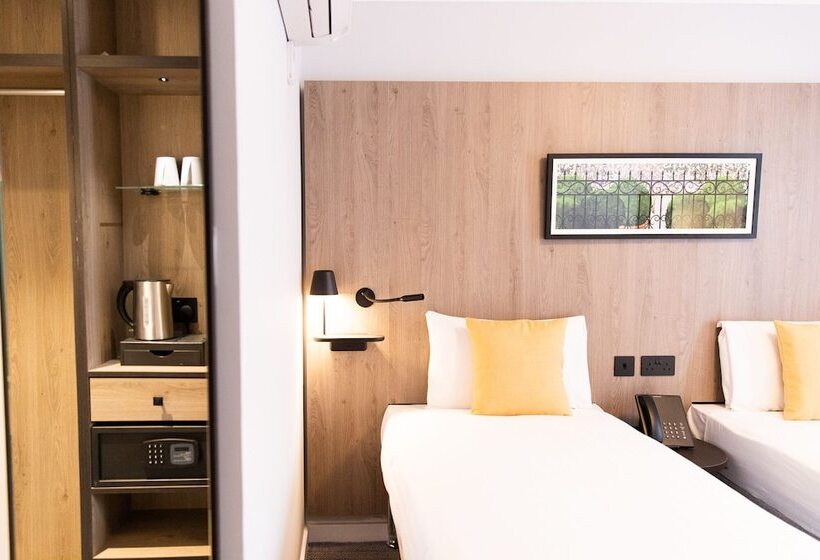 4인용 스탠다드 룸, Princes Square