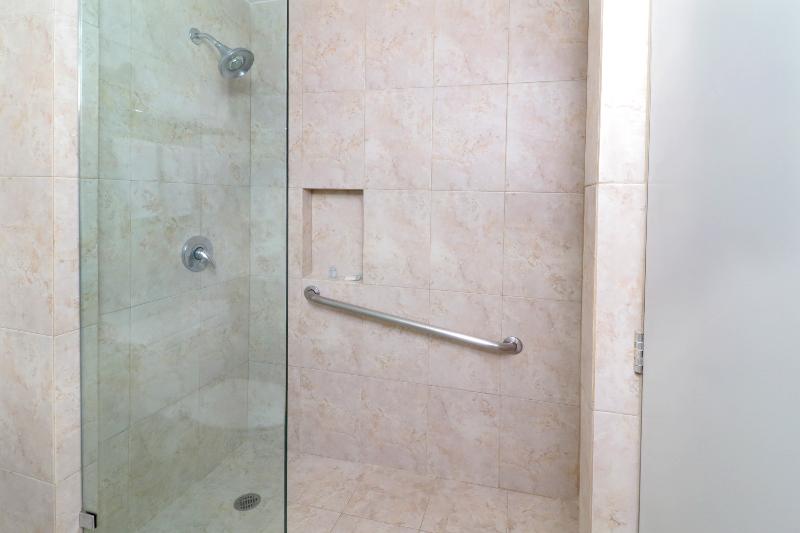 اتاق لوکس, Zoom