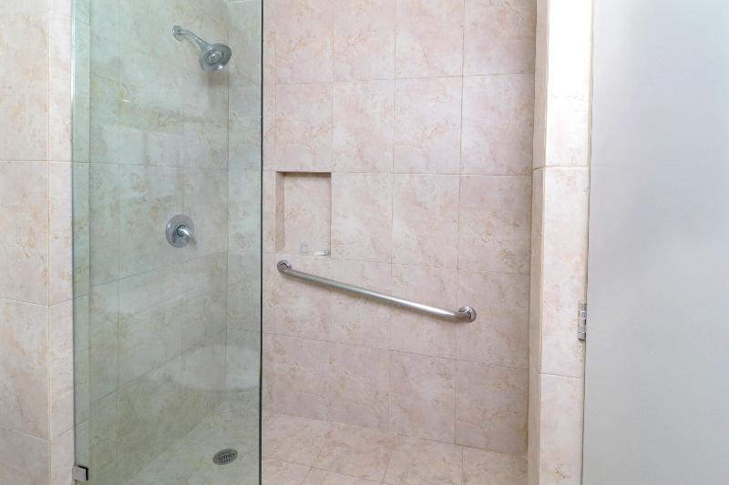 اتاق لوکس, Zoom