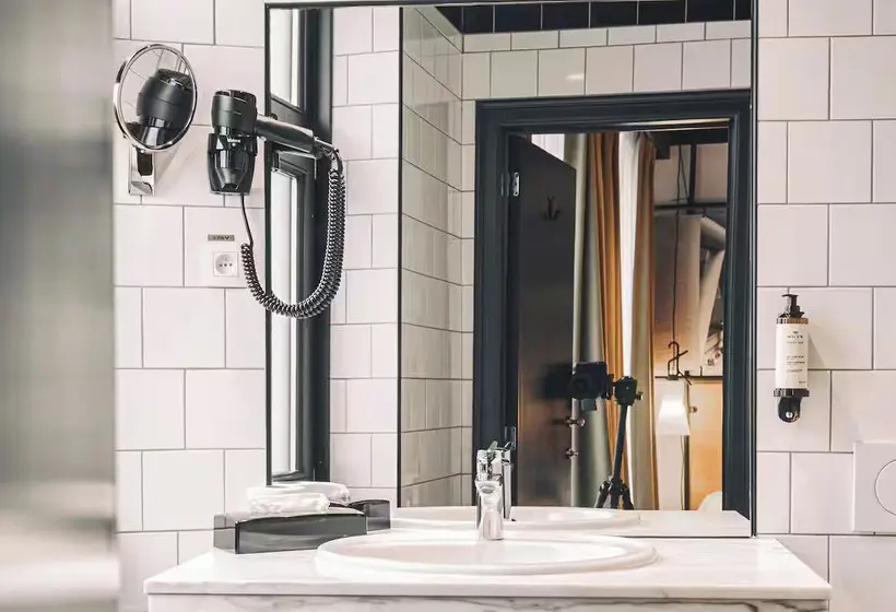 اتاق استاندارد, Zoom