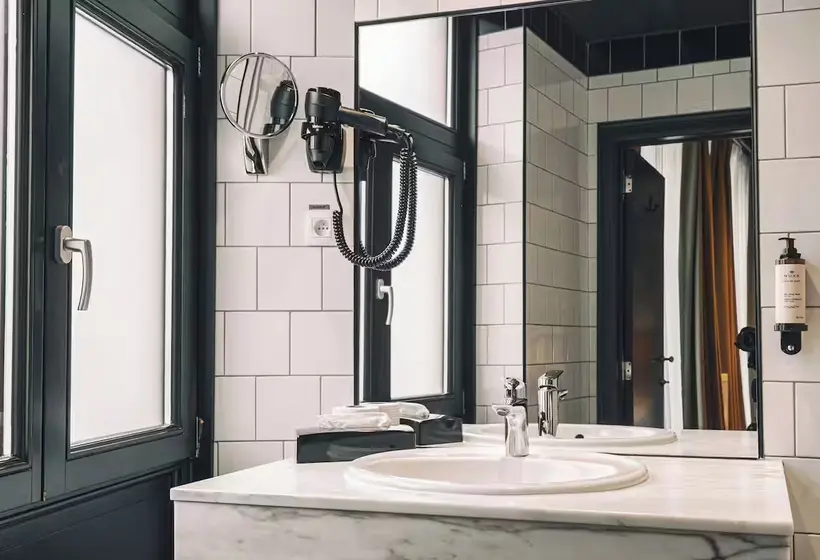 اتاق لوکس, Zoom