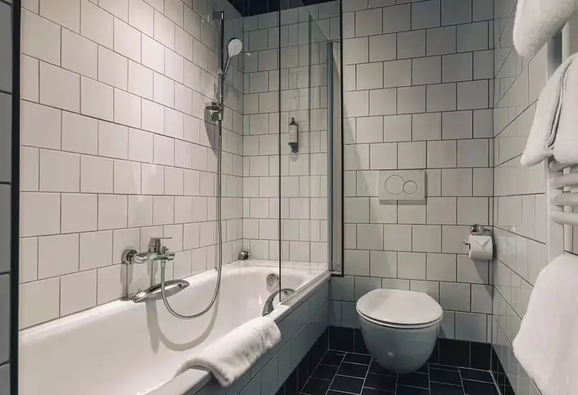 اتاق لوکس, Zoom