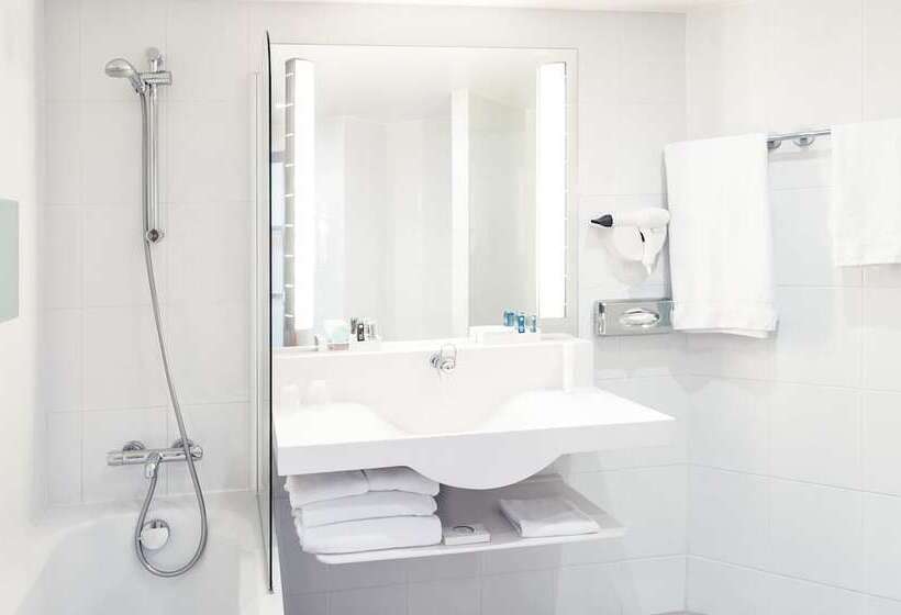 Классический Номер, Novotel Lille Centre Gares