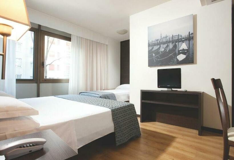 اتاق استاندارد سه نفره, Delfino Venezia Mestre