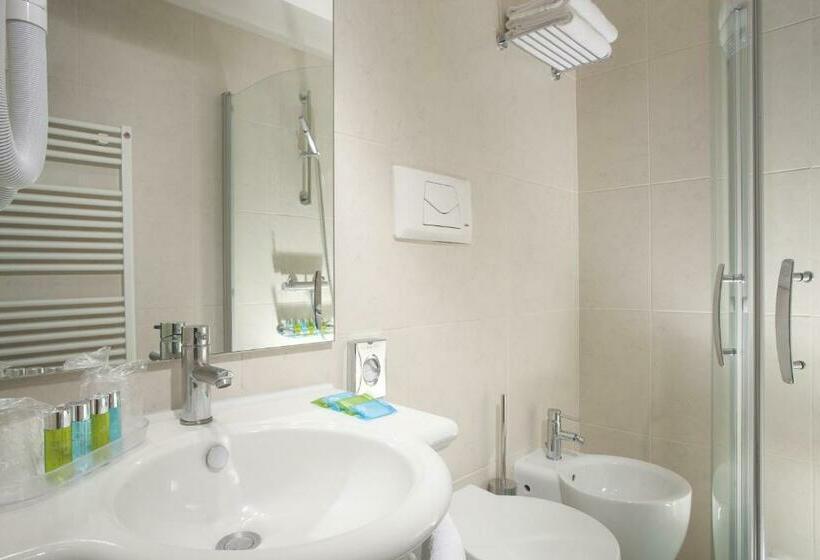 اتاق استاندارد سه نفره, Delfino Venezia Mestre