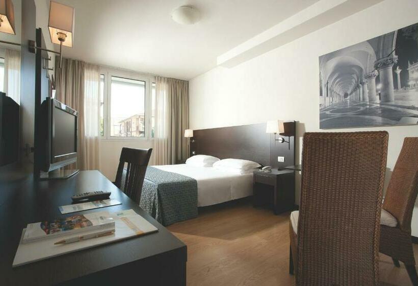 اتاق سوپریور, Delfino Venezia Mestre