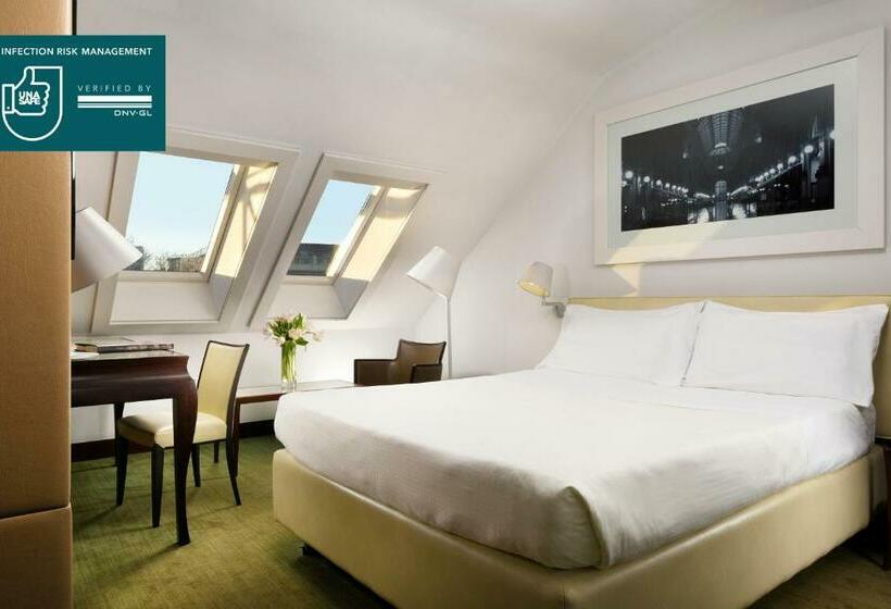 اتاق لوکس, Unahotels Cusani Milano