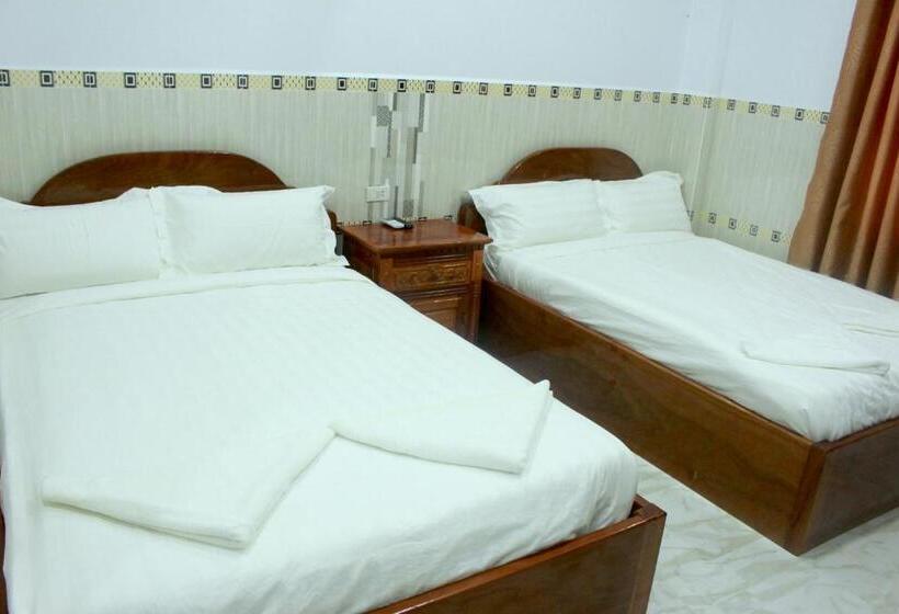 Chambre Supérieure, Nathy Kohkong