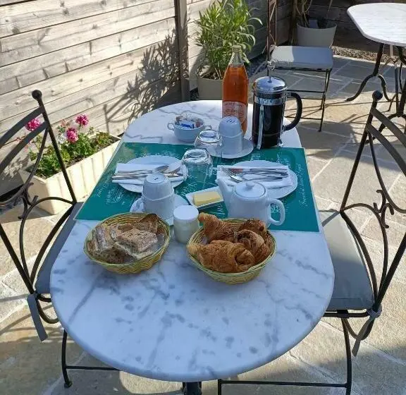 スタンダードルーム, Auberge Du Vieux Tour Le Manoir