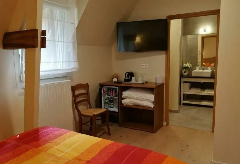 スタンダードルーム, Auberge Du Vieux Tour Le Manoir