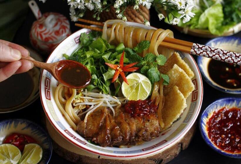 اتاق استاندارد با چشم‌انداز باغ, Bespoke Villa Hoian