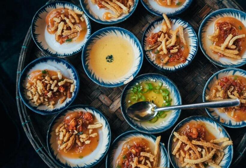 اتاق لوکس با چشم‌انداز باغ, Bespoke Villa Hoian