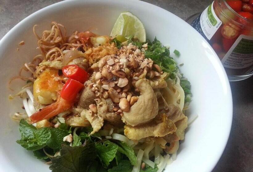 اتاق استاندارد با چشم‌انداز باغ, Bespoke Villa Hoian