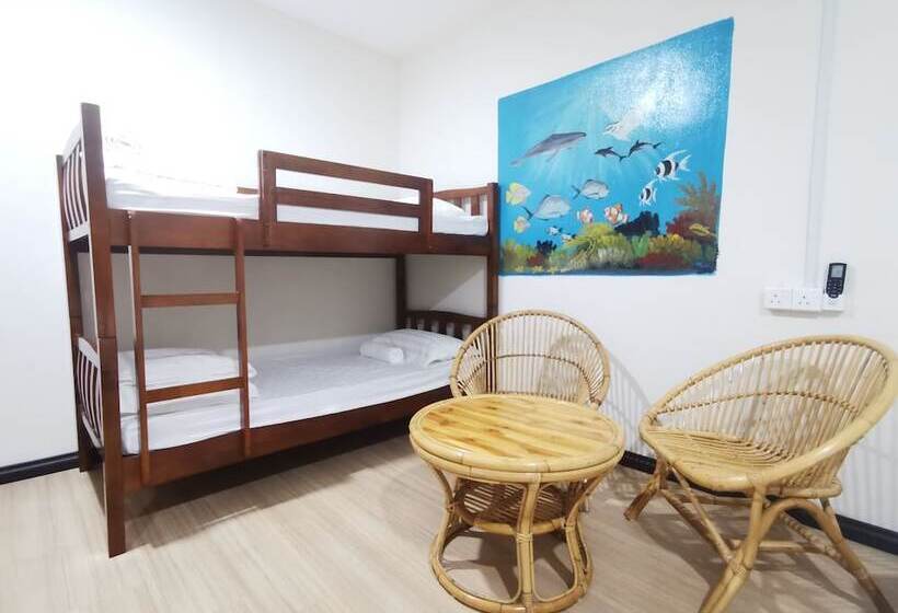 חדר משפחתי, Spot On 90084 Room 123