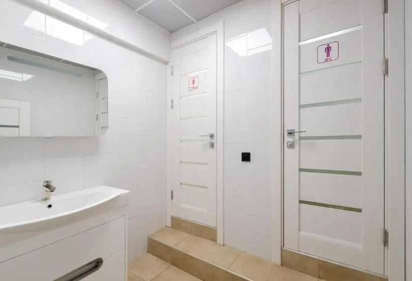 Pokój Standard Wspólna Łazienka, Underground Hostel