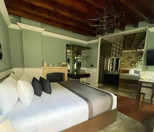 سوییت جونیور, Boutique Margarita Toluca