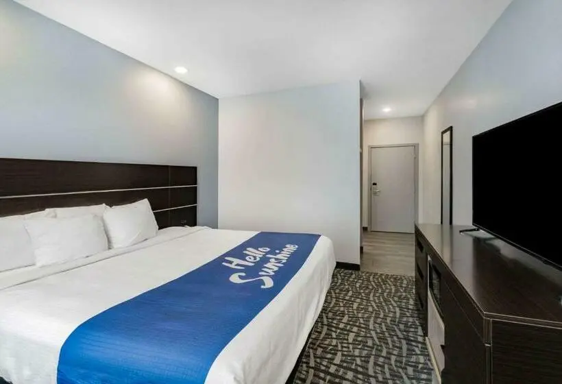 障害者適応デラックスルーム, Days Inn & Suites By Wyndham Horn Lake Memphis Graceland