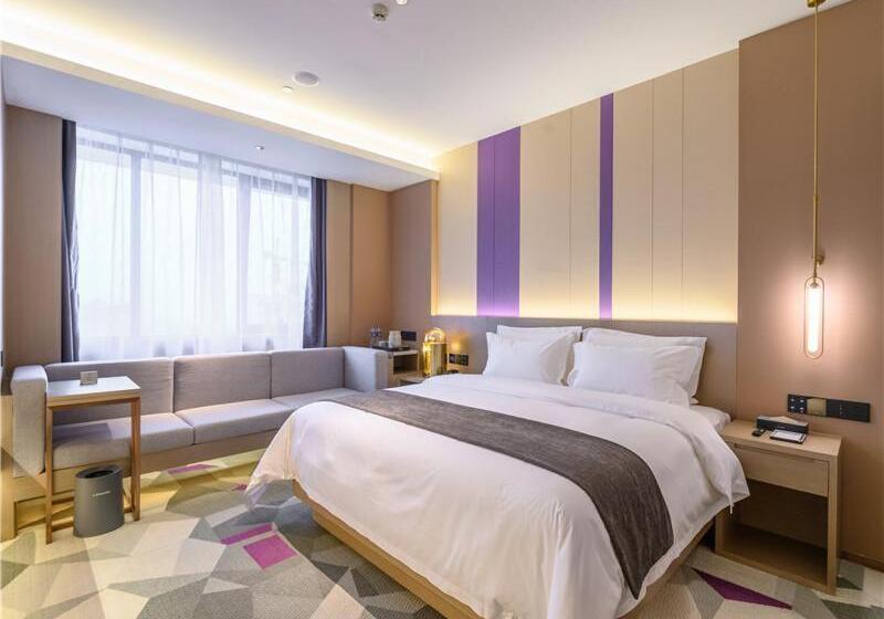 Номер Deluxe Кровать Кинг, Lavande Hotel Chengdou Qingbai River Phoenix Lake
